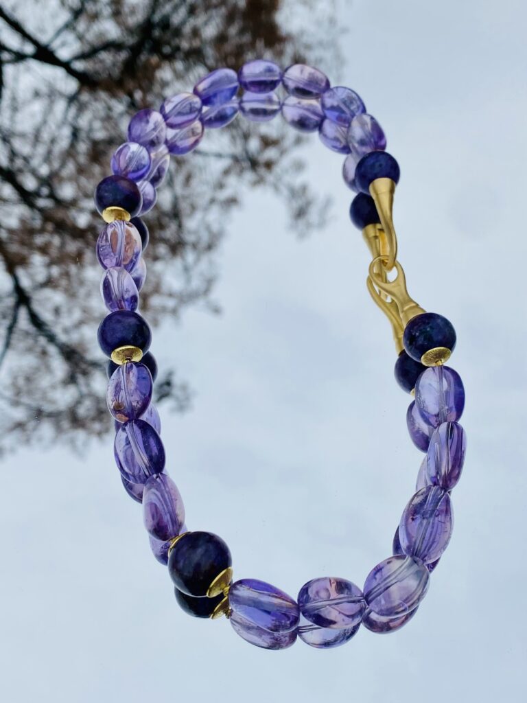 Halskette 118 — Collier aus Ametrin und Charoit