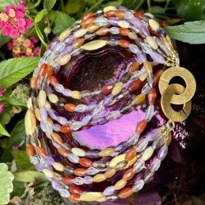 Buntquarz mit vergoldetem Silber